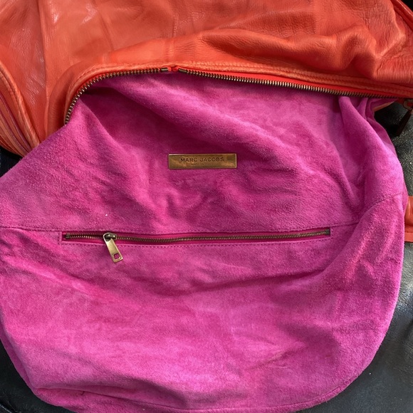 MARC JACOBS RED VINTAGE LEATHER SHOULDER BAG 👛 MADE IN ITALY 16” by 12” by 3” - Picture 15 of 16